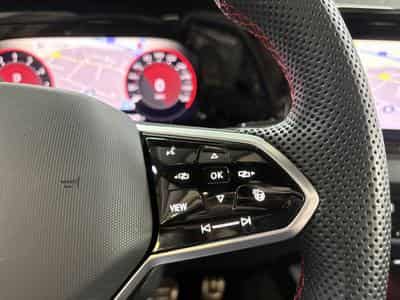 VW Golf GTI Clubsport 2.0 TSI 300 CV DSG7 * DCC *PANO*MATRIX* *HARMA (2024) - Foto 10
