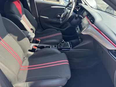 Opel Corsa GS 1.5 TURBO D MT6 102CV (2023) - Photo 13