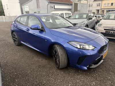 BMW 118 2.0DA PACK M 150CV AUTO (2025) - Photo 3