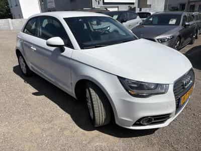 Audi A1 1.2 TSI 85CV (2012) - Photo 3