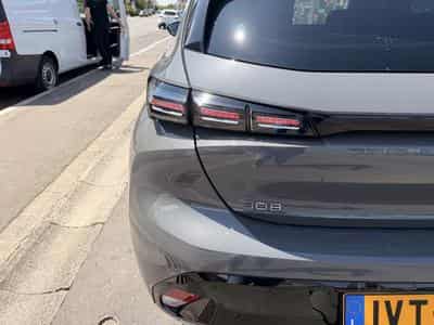 Peugeot 308 1.2 Hybride 145 ALLURE e-DCS6 (2025) - Photo 11