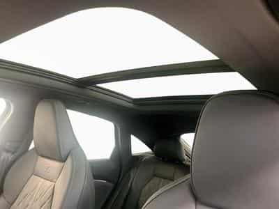 Audi SQ5 SB+Quattro+S-Tronic+Pano+Luft.+AHK (2025) - Photo 15