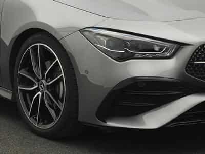 Mercedes CLA 180 AMG-Line (2025) - Photo 9