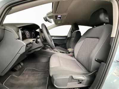 VW Golf Life+DSG+Navi+LED (2025) - Photo 9
