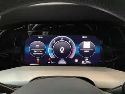 VW Golf Life+DSG+Navi+LED (2025) - Photo 13