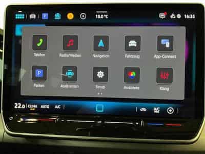 VW Golf Life+DSG+Navi+LED (2025) - Photo 15
