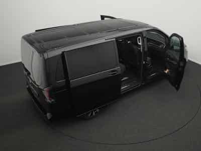 Mercedes V d STYLE Lang (2025) - Photo 13