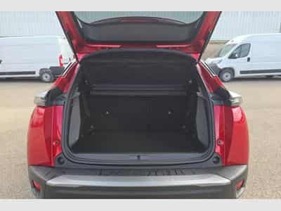 Peugeot 2008 Hybrid 145 e-DCS6 Allure (2026) - Foto 11
