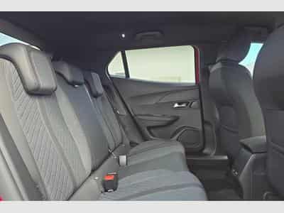 Peugeot 2008 Hybrid 145 e-DCS6 Allure (2026) - Foto 10