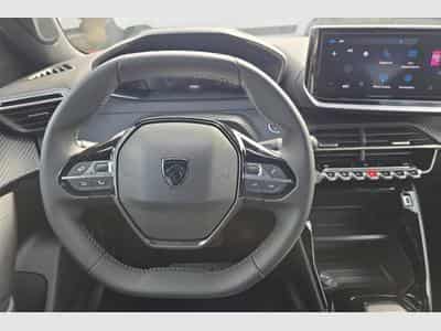 Peugeot 2008 Hybrid 145 e-DCS6 Allure (2026) - Foto 14