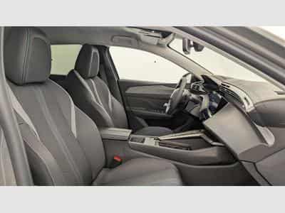 Peugeot 308 Hybrid 145 e-DCS6 Allure (2025) - Foto 9