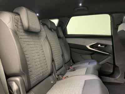 Peugeot 5008 HYBRID 145 CH E-DCS6 ALLURE (2026) - Foto 10