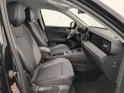 VW Tiguan 1.5 eTSI 131ch DSG7 VW Edition (2025) - Photo 9