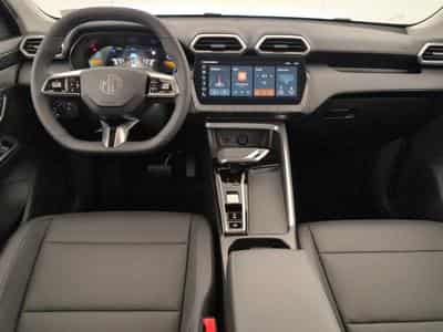 Mg ZS 1.5 L Hybrid+ 197 ch Luxury (2025) - Photo 13
