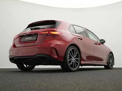 Mercedes A 200 d AMG-Line Multi+Kamera+AHK+19"+Night (2025) - Photo 11