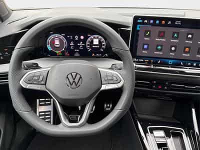 VW Golf R-Line Limited (2026) - Photo 8
