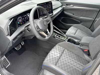 VW Golf R-Line Limited (2026) - Photo 9