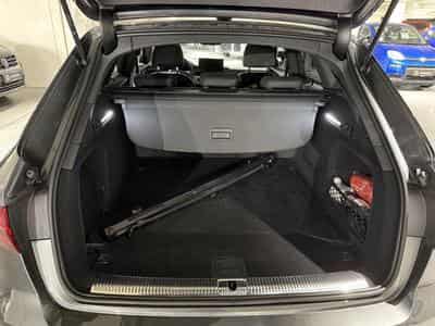Audi A4 Avant 2.0 TDI S tronic S line (2023) - Photo 12