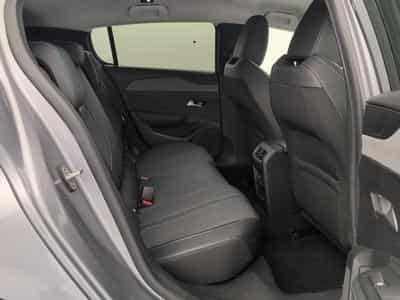Peugeot 308 Hybrid 145 e-DCS6 Allure (2025) - Photo 9