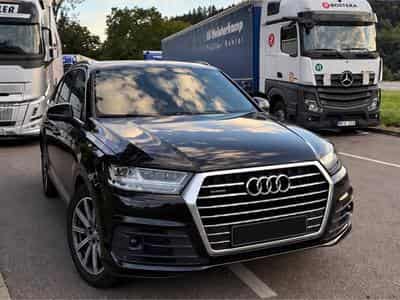 Audi Q7 S-Line (2017) - Photo 1