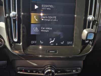 Volvo XC40 VOLVO XC40 T2 automatic Essence Plus Dar (2022) - Foto 13