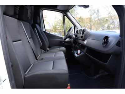 Mercedes Sprinter 315 Kasten L2 FWD (2023) - Photo 9
