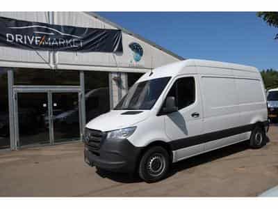 Mercedes Sprinter 315 Kasten L2 FWD (2023) - Photo 14