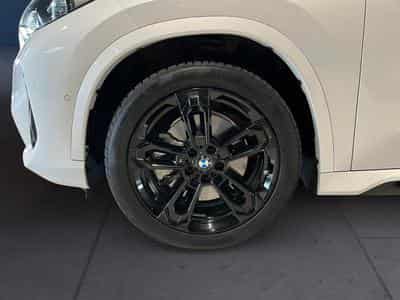 BMW X1 X1 xDrive23i M Sport (2025) - Photo 9