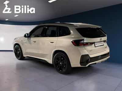 BMW X1 X1 xDrive23i M Sport (2025) - Photo 6