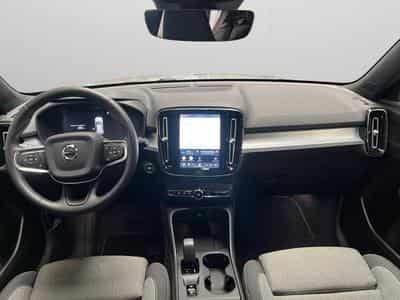 Volvo XC40 B3 Core / Essence (2024) - Foto 3