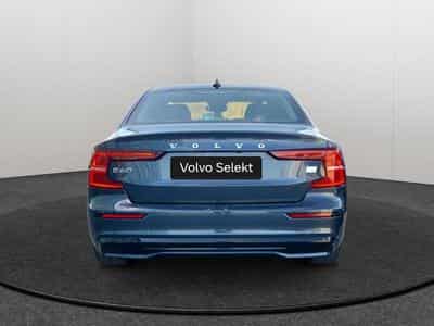 Volvo S60 T8 AWD Plus Dark / Hybride (2025) - Photo 6