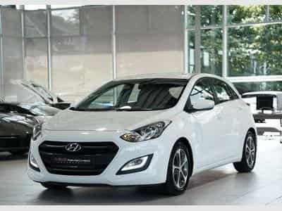 Hyundai i30 YES! *1.Hand *Tempomat *Navi *Bluetooth (2016) - Photo 4