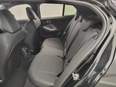BMW 116 116iA M-SPORT/CUIR/NAVI/FULL LED/JA18/PDC (2025) - Foto 13