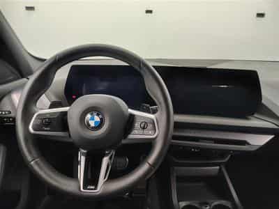 BMW 116 116iA M-SPORT/CUIR/NAVI/FULL LED/JA18/PDC (2025) - Foto 9