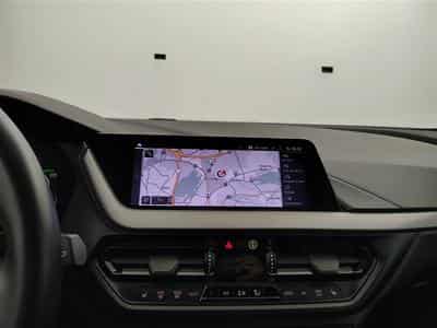 BMW 118 118iA Pack M NAVI / FULL LED / PDC AV+AR / JA 18" (2019) - Photo 11