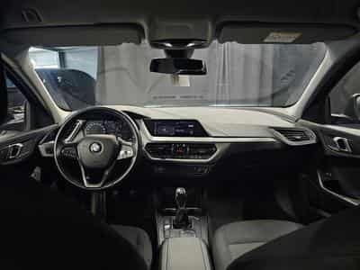 BMW 118 Business (2021) - Photo 2