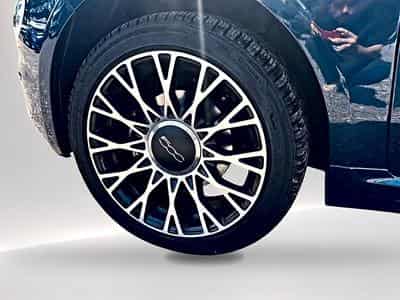 Fiat 500 1.0 70 CLUB (2024) - Photo 9