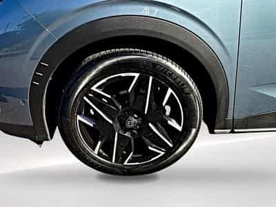 Peugeot 3008 1.2 HYBRID 145 ALLURE E-DCS6 (2025) - Photo 8