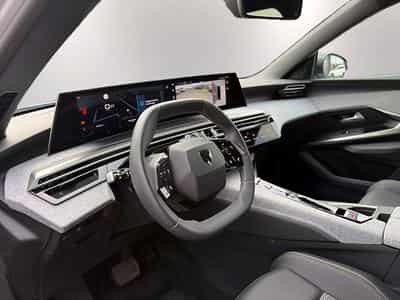Peugeot 5008 HYBRID 145 ALLURE E-DCS6 (2025) - Foto 10