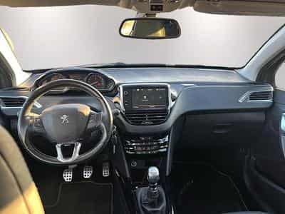 Peugeot 2008 1.2 PURETECH 110 CROSSWAY (2019) - Photo 10