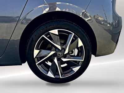 Peugeot 308 1.5 BLUEHDI 130 ALLURE EAT8 (2025) - Photo 9
