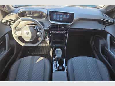 Peugeot 2008 Hybrid 145 e-DCS6 Allure (2026) - Foto 12