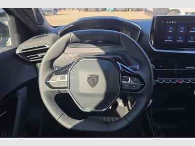 Peugeot 2008 Hybrid 145 e-DCS6 Allure (2026) - Foto 14