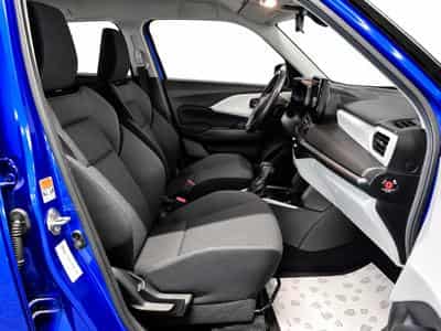 Suzuki Swift 1.2 GL+ MILD HYBRID AUTO LED NAVI (2025) - Photo 4