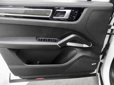 Porsche Cayenne 4.0 TURBO PSCB SPORT DESIGN CARBON APPROVED Hinterradlenkung (2019) - Photo 14