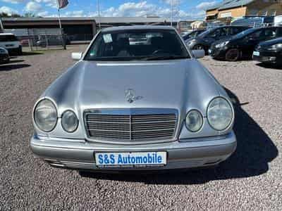 Mercedes E 200 E 200 Lim. *TÜV Neu* Steuerkette Neu*Klimaautom* (1998) - Photo 2