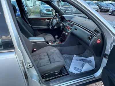 Mercedes E 200 E 200 Lim. *TÜV Neu* Steuerkette Neu*Klimaautom* (1998) - Photo 9