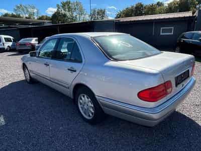 Mercedes E 200 E 200 Lim. *TÜV Neu* Steuerkette Neu*Klimaautom* (1998) - Photo 6