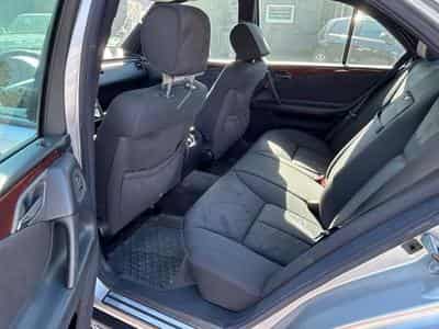 Mercedes E 200 E 200 Lim. *TÜV Neu* Steuerkette Neu*Klimaautom* (1998) - Photo 8