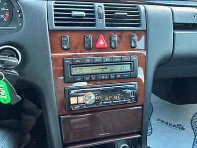 Mercedes E 200 E 200 Lim. *TÜV Neu* Steuerkette Neu*Klimaautom* (1998) - Photo 11